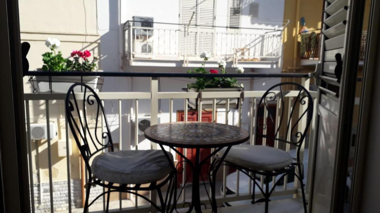 Casa Vacanze Chiara Terrasini Exterior photo